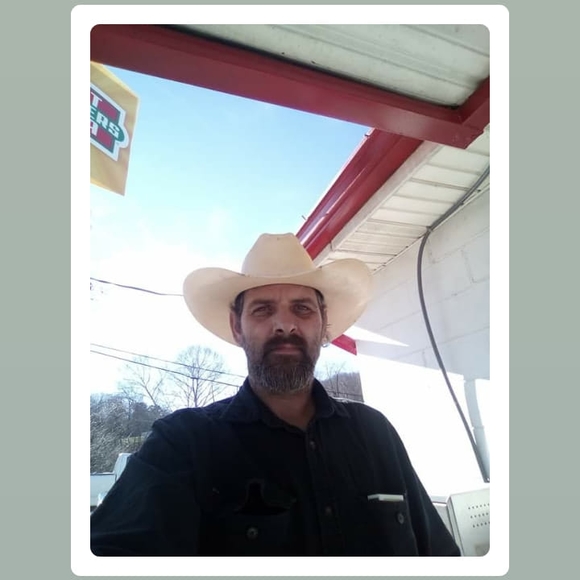 Meet your Posher, Harold - Picture 1 of 1